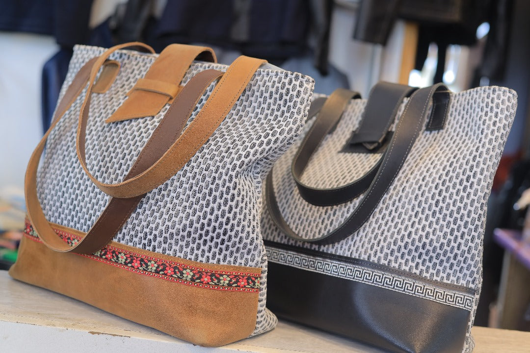 Boho Canvas Tote Bag – Durable, Spacious & Stylish Everyday Carry-All